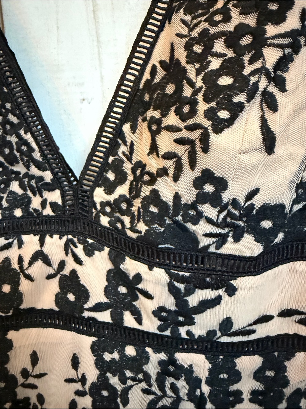Bardot Black and Nude dress - Picture 2 of 12